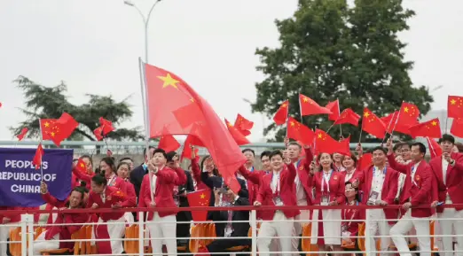 光影盛宴：2024巴黎奥运会开幕式的视觉盛宴与文化交融